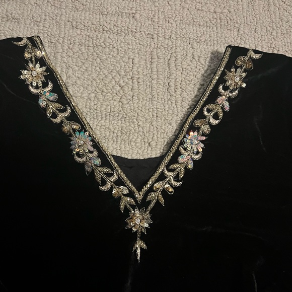 Punjabi, plazo suit with velvet dupatta ( shawl), available in Dupatta also - Picture 9 of 13